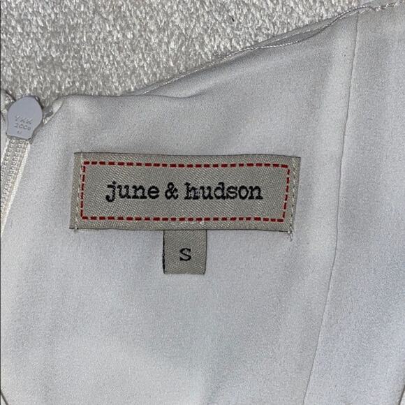 June and Hudson white high neck gown with thigh slit | Sz S - Picture 4 of 9